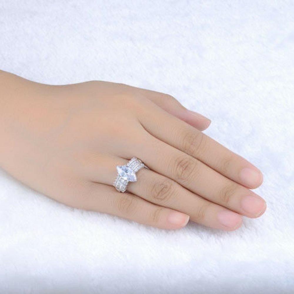 925 Silver Ring Marquise Cut White Sapphire New - Picture 2 of 2